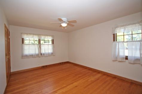 2405 East Miner Street Arlington Heights IL 60004