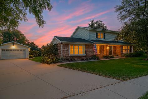 2405 East Miner Street Arlington Heights IL 60004