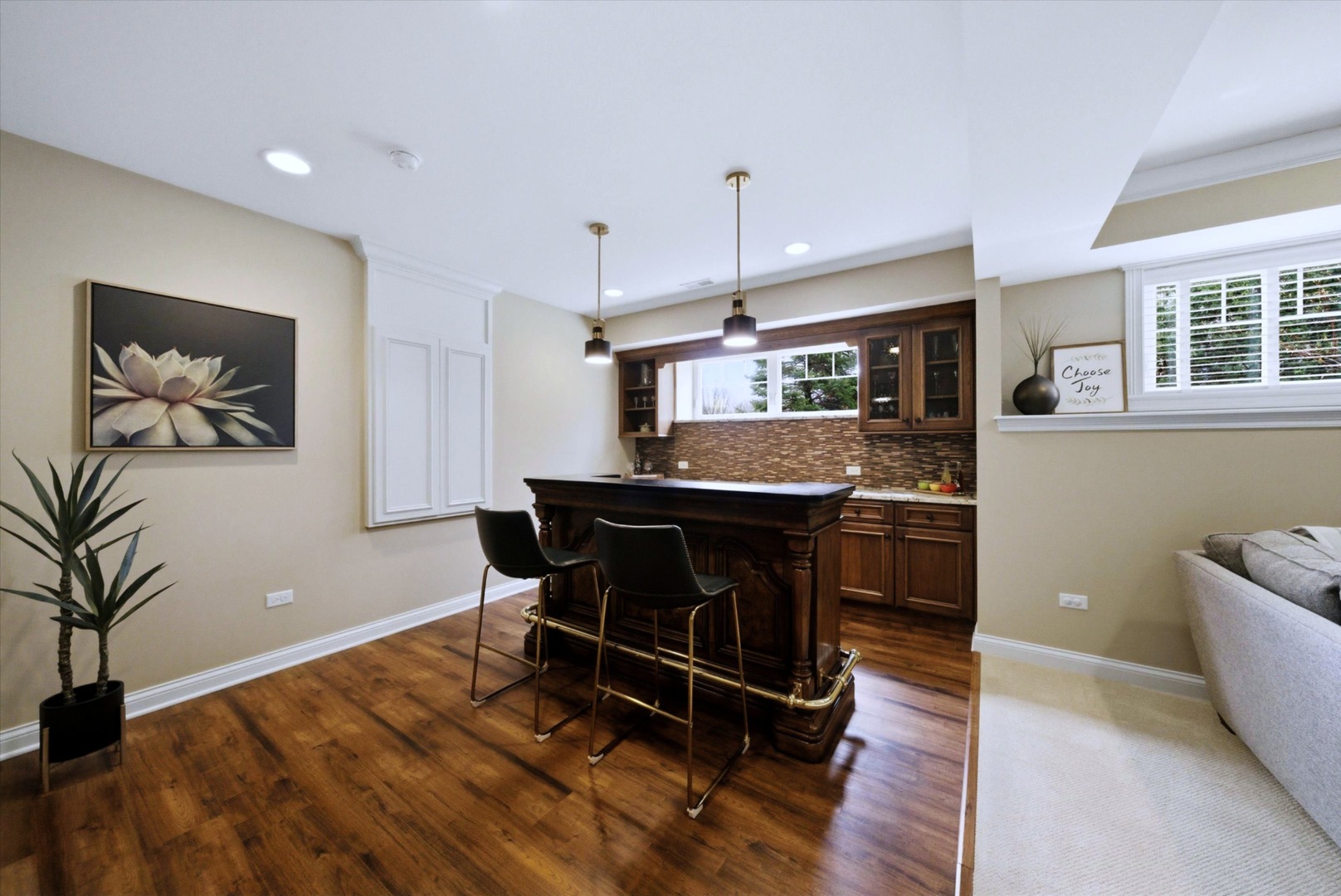 2061 Windham Circle Wheaton IL 60187