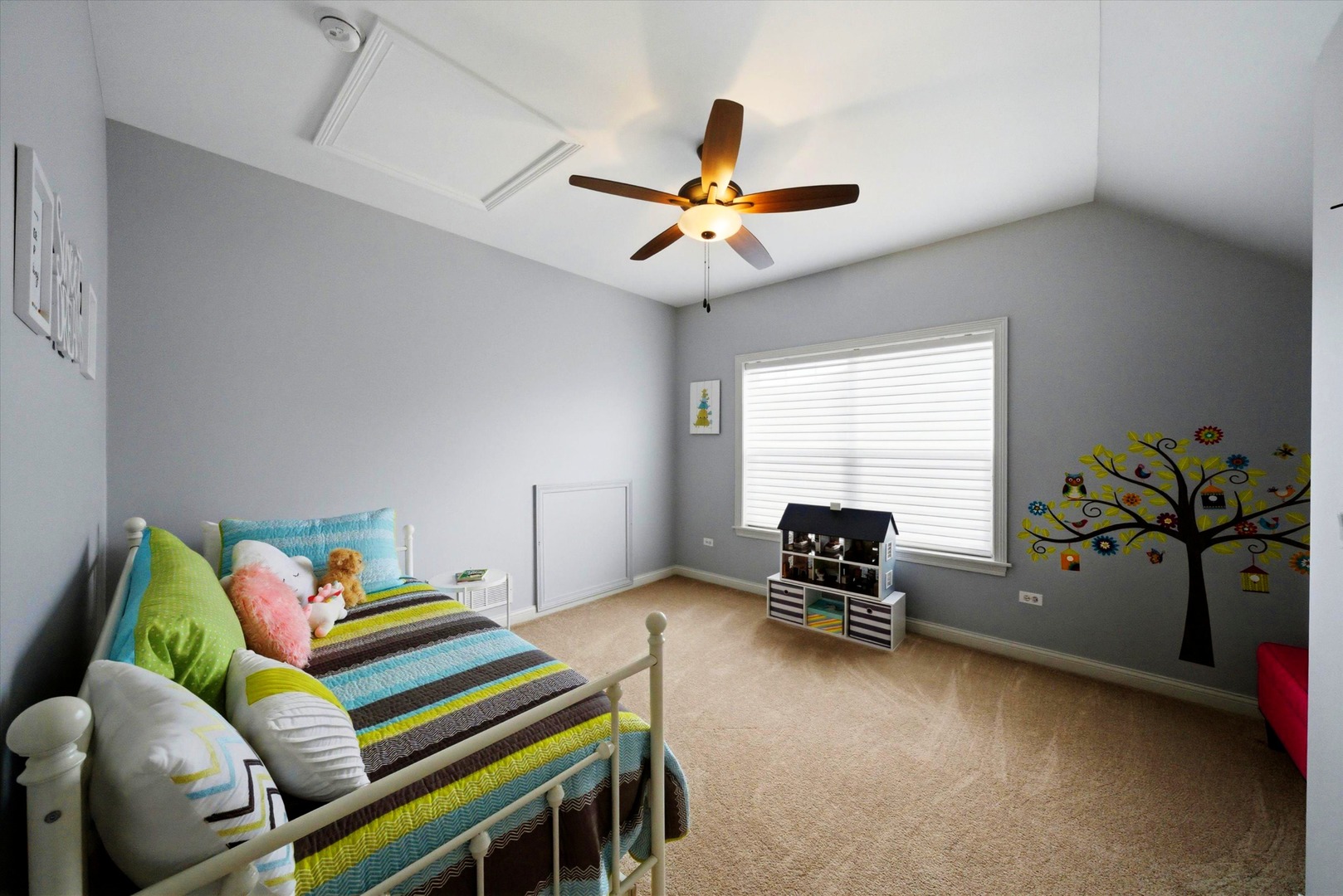 2061 Windham Circle Wheaton IL 60187