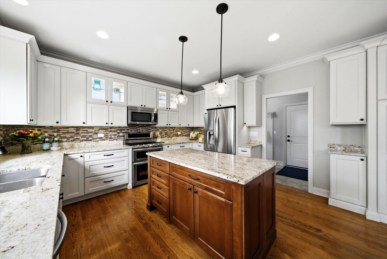 2061 Windham Circle Wheaton IL 60187