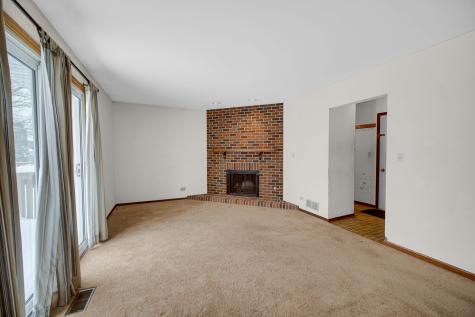 1818 Hawk Lane Elk Grove Village IL 60007