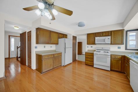 1818 Hawk Lane Elk Grove Village IL 60007