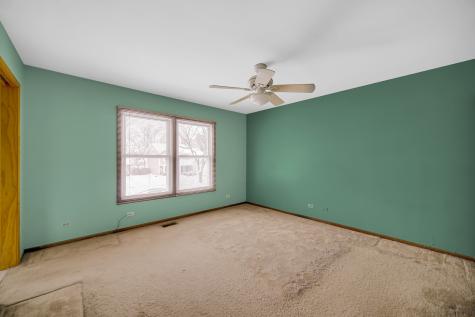 1818 Hawk Lane Elk Grove Village IL 60007