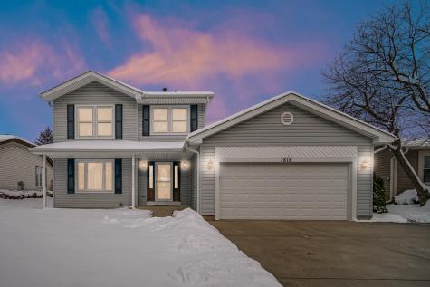 1818 Hawk Lane Elk Grove Village IL 60007