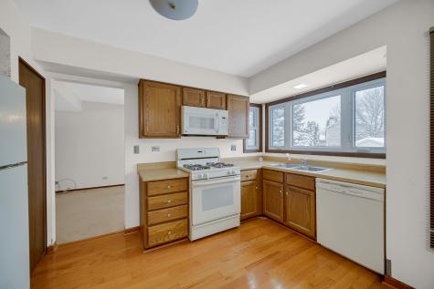 1818 Hawk Lane Elk Grove Village IL 60007