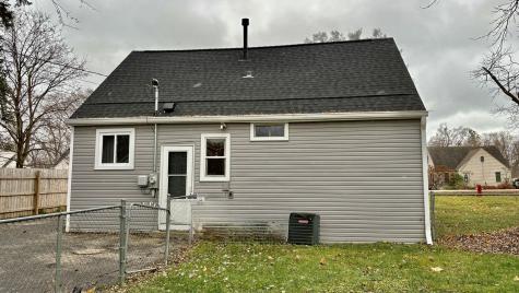 724 Mohawk Drive Round Lake Heights IL 60073