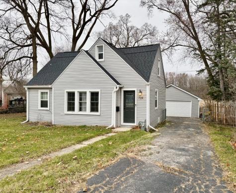 724 Mohawk Drive Round Lake Heights IL 60073
