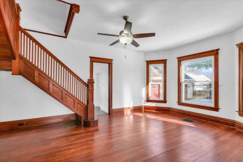 202 East Daggy Street Tuscola IL 61953