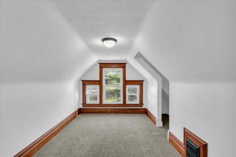 202 East Daggy Street Tuscola IL 61953