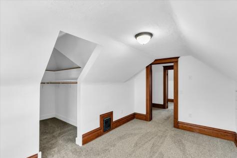 202 East Daggy Street Tuscola IL 61953