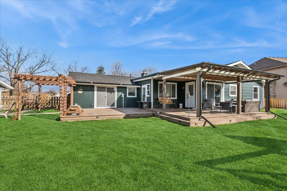 1923 Warwick Lane Schaumburg IL 60193