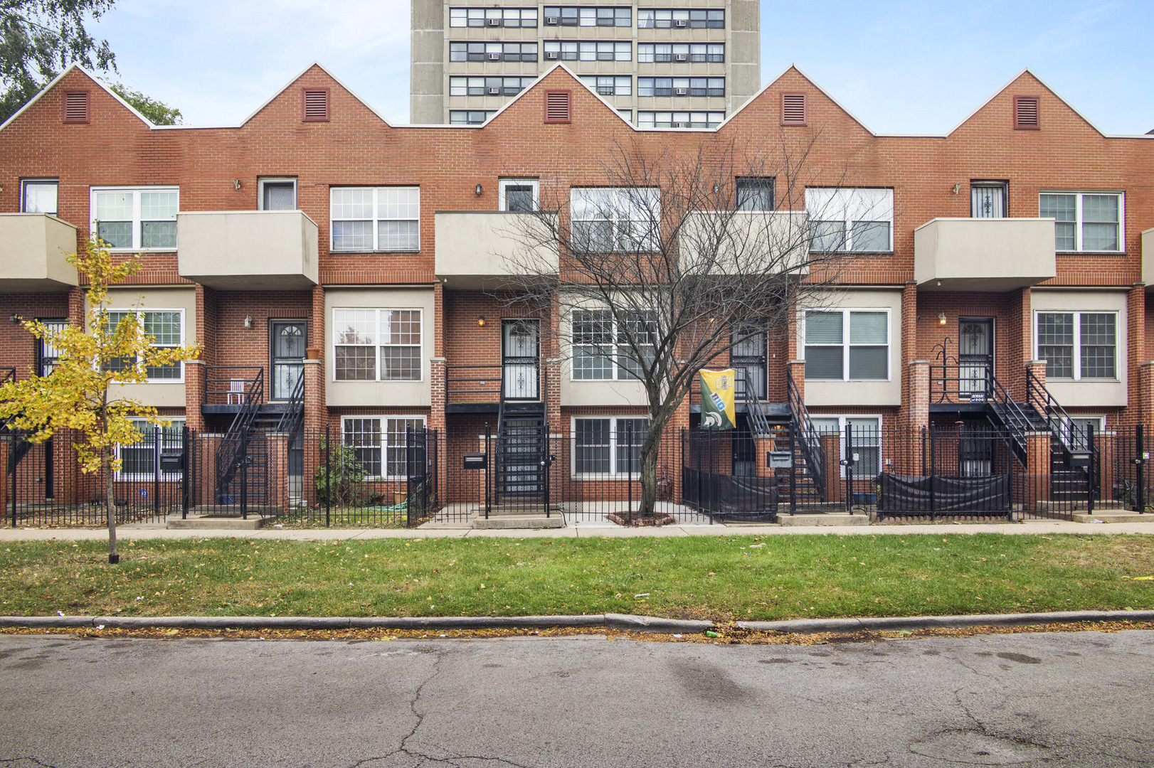 4654 South Ellis Avenue Chicago IL 60653