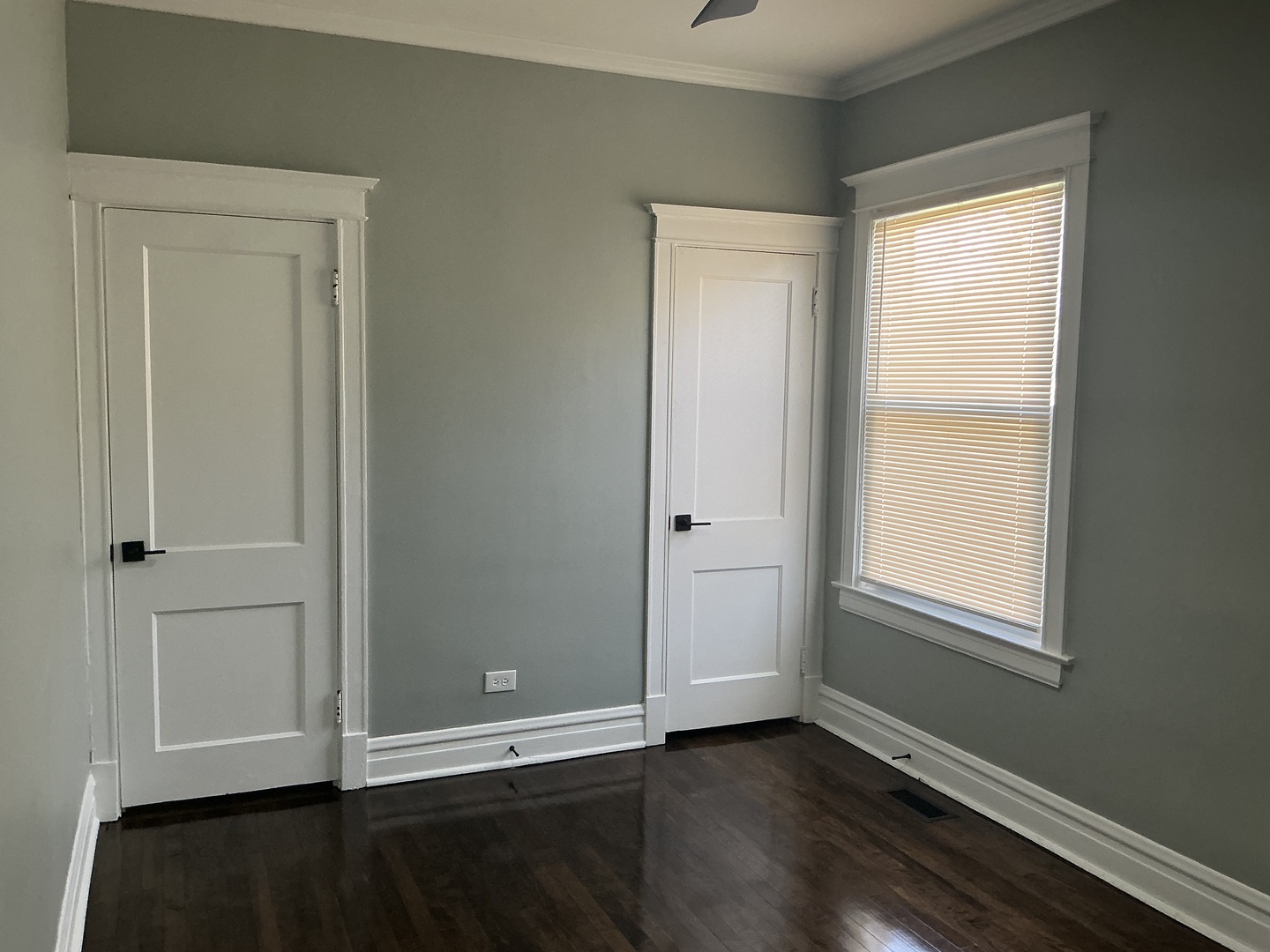 8042 South Bennett Avenue Chicago IL 60617