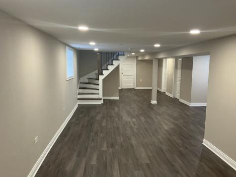 8042 South Bennett Avenue Chicago IL 60617
