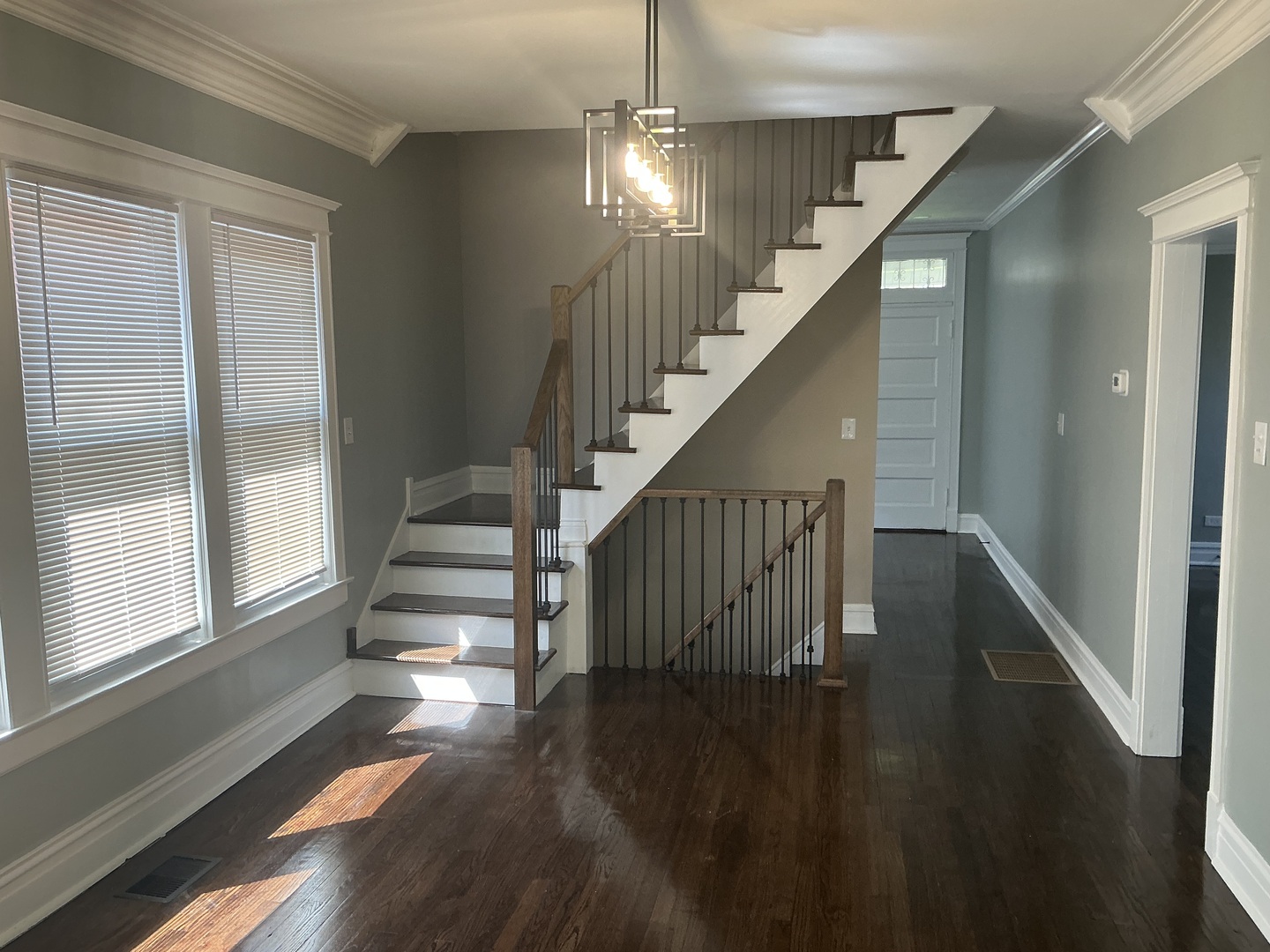 8042 South Bennett Avenue Chicago IL 60617