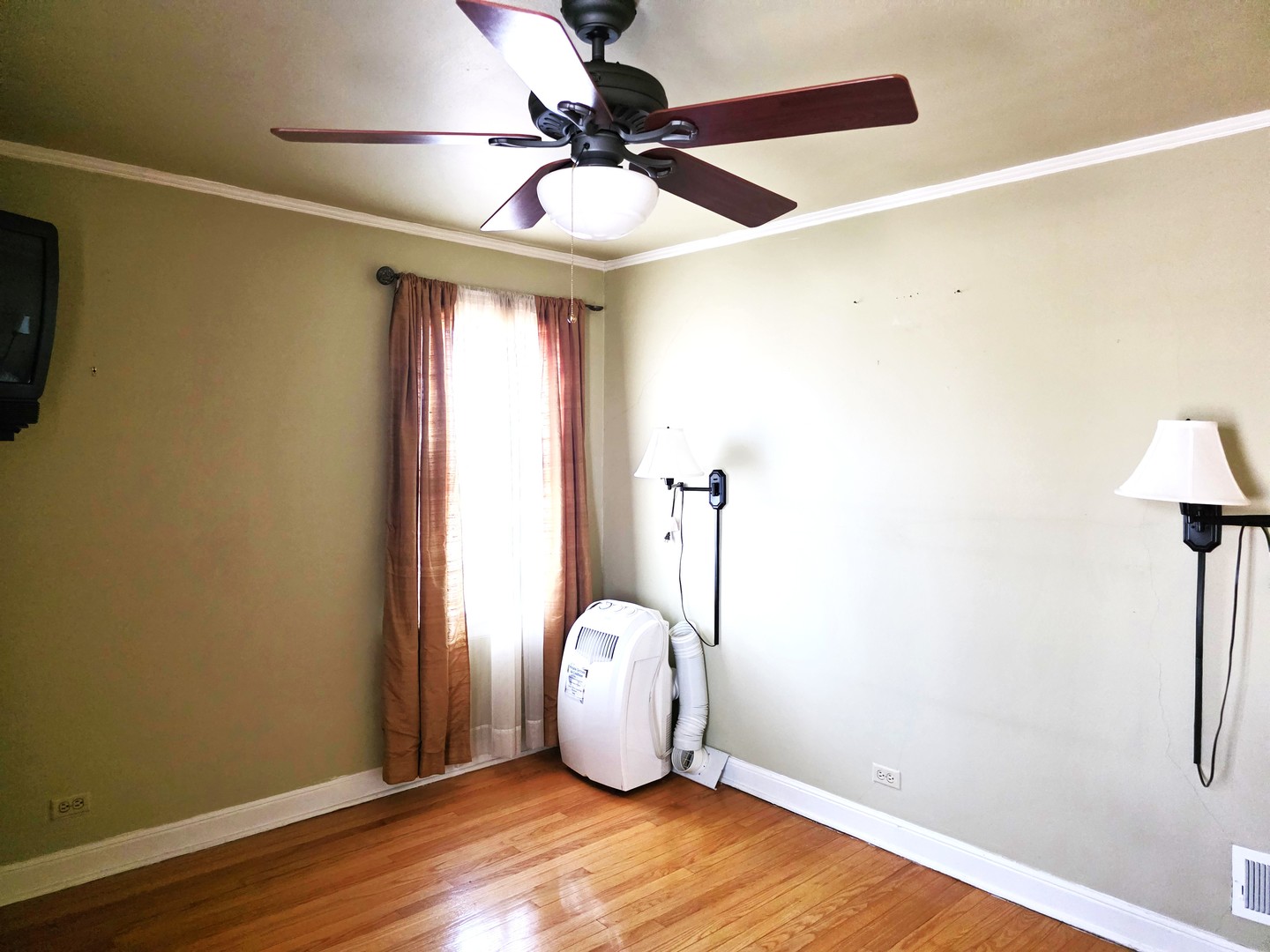 8609 South Indiana Avenue Chicago IL 60619