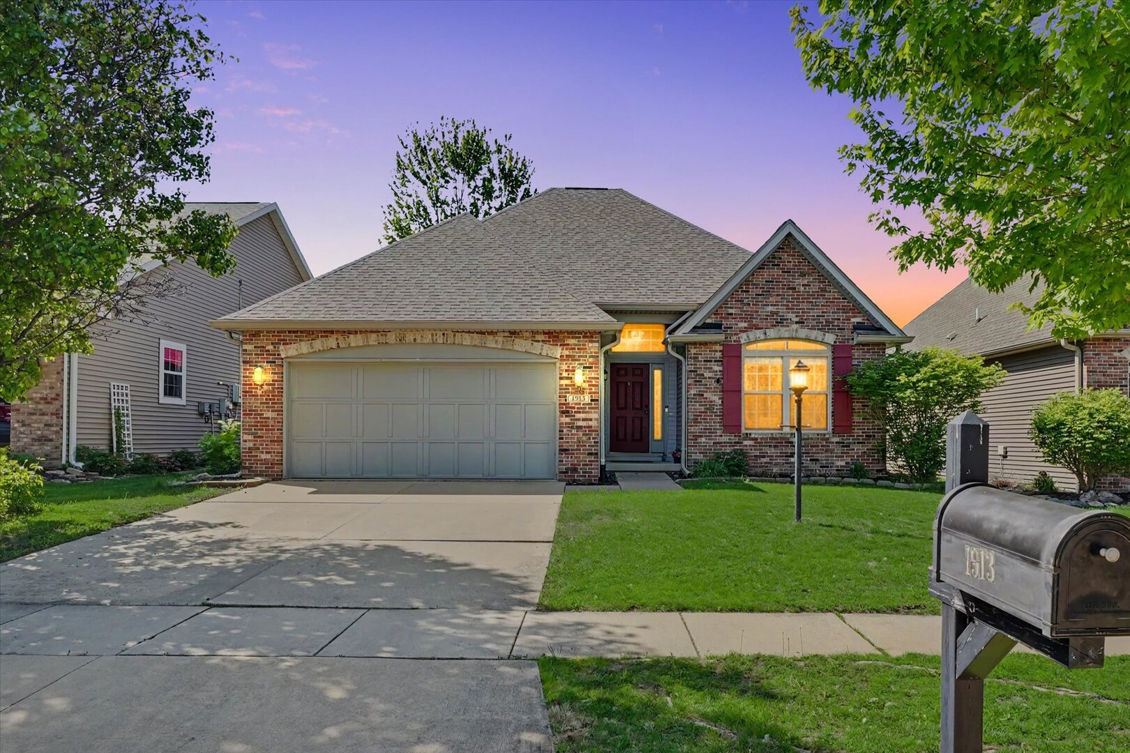 1913 Quail Run Drive Mahomet IL 61853