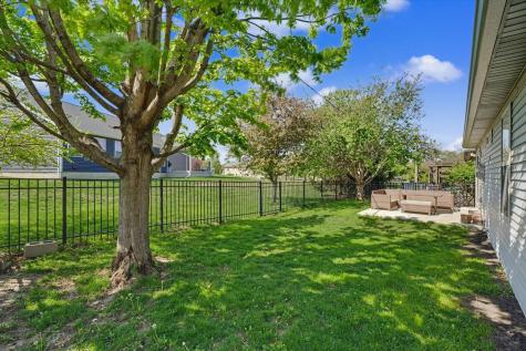 1913 Quail Run Drive Mahomet IL 61853