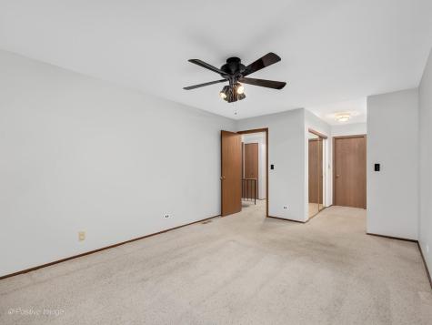 131 White Birch Lane Westmont IL 60559
