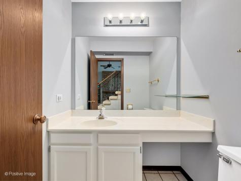 131 White Birch Lane Westmont IL 60559