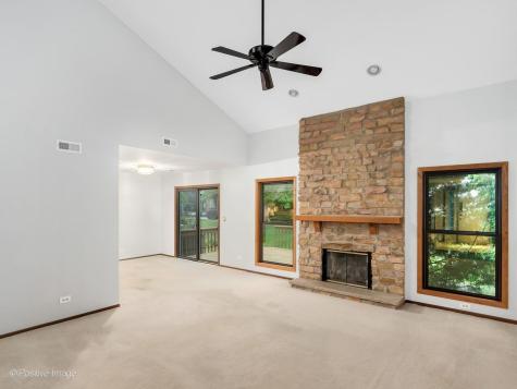 131 White Birch Lane Westmont IL 60559