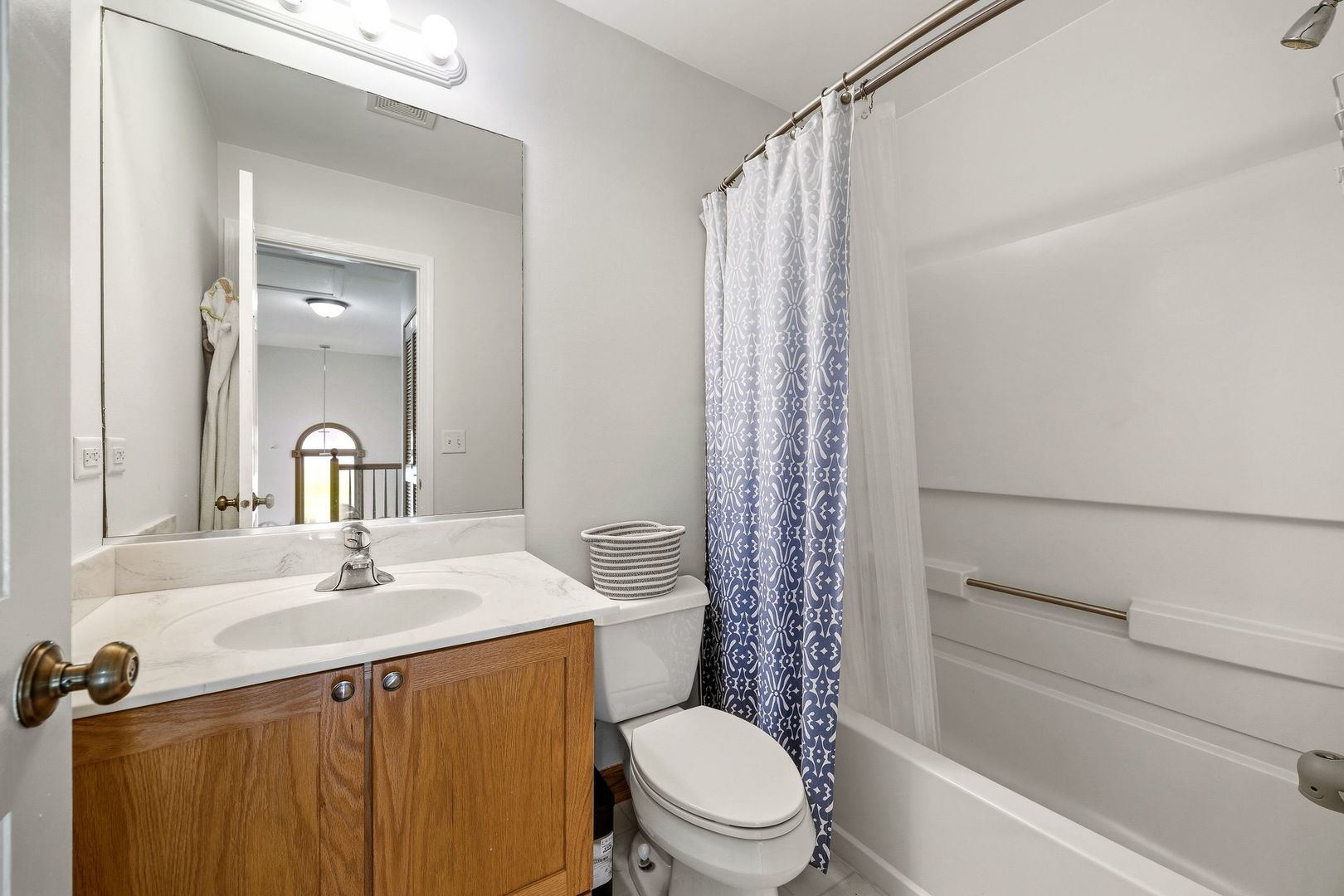 2203 Eastman Street Rolling Meadows IL 60008
