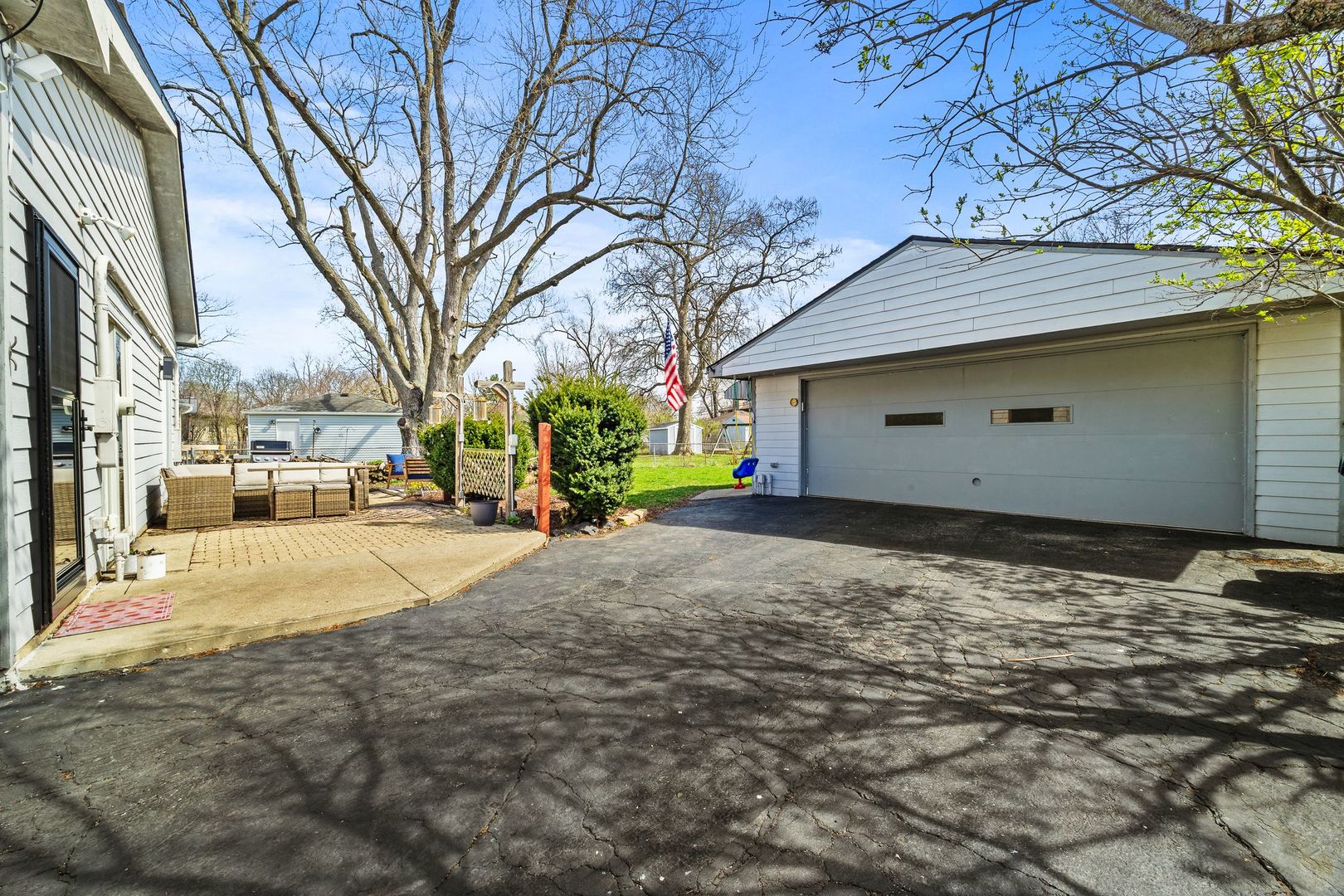 2203 Eastman Street Rolling Meadows IL 60008