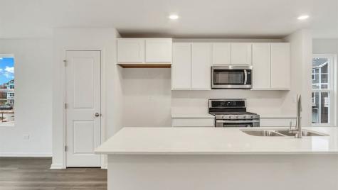 412 Lakeshore Court St. Charles IL 60174