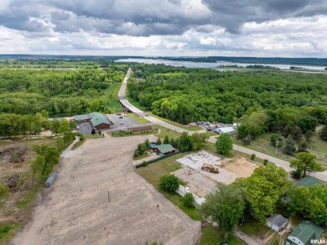 1012 Viaduct Road Savanna IL