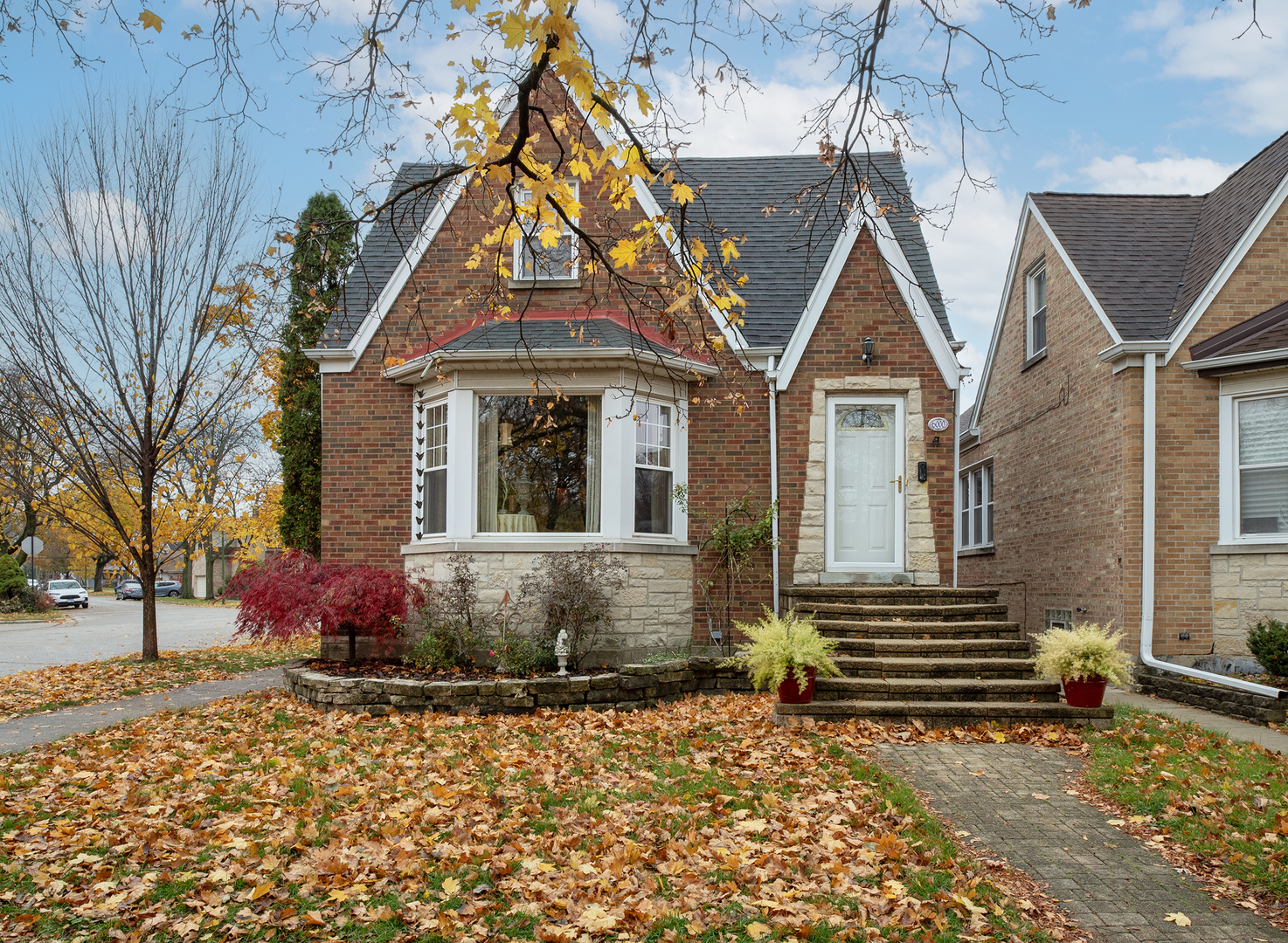 6000 North Menard Avenue Chicago IL 60646