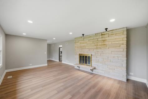 27637 Vista Lane Barrington IL 60010