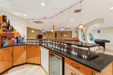 1745 Sundrop Circle Highland Park IL 60035