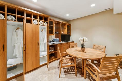 1745 Sundrop Circle Highland Park IL 60035