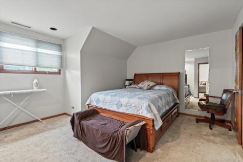 15285 State Street South Holland IL 60473