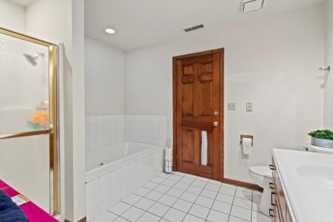 15285 State Street South Holland IL 60473
