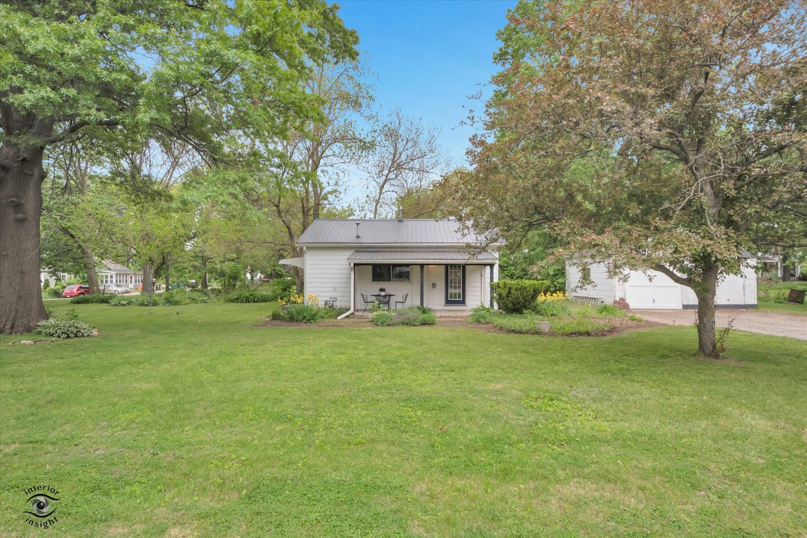32 Cross Street Bristol IL 60512