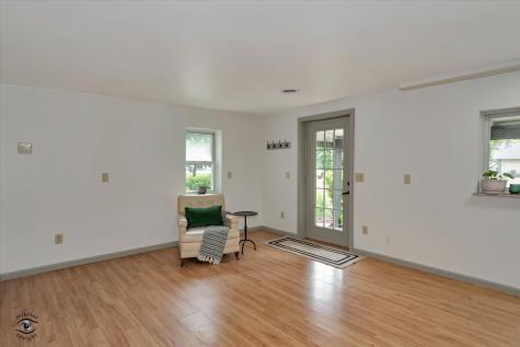 32 Cross Street Bristol IL 60512