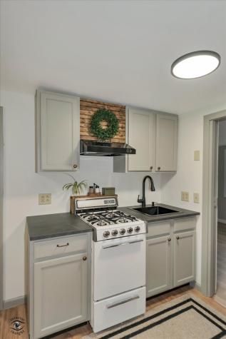 32 Cross Street Bristol IL 60512