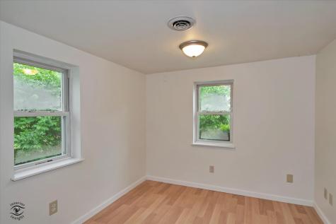 32 Cross Street Bristol IL 60512