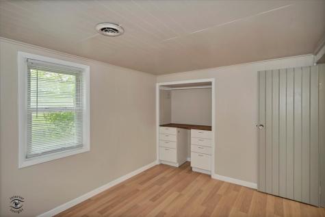 32 Cross Street Bristol IL 60512