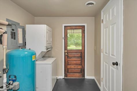 32 Cross Street Bristol IL 60512