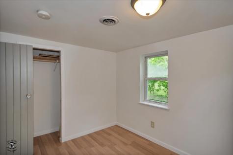 32 Cross Street Bristol IL 60512