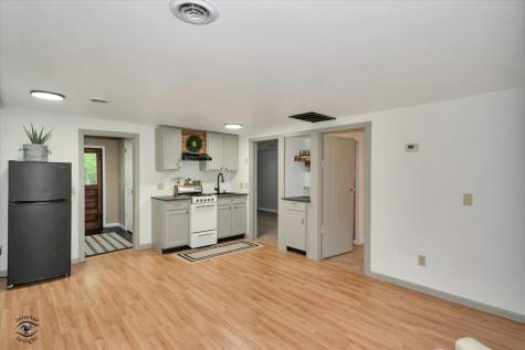 32 Cross Street Bristol IL 60512