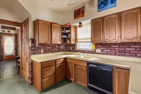 1721 28TH Street Rock Island IL 61201