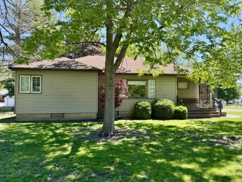 1006 North Sangamon Avenue Gibson City IL 60936