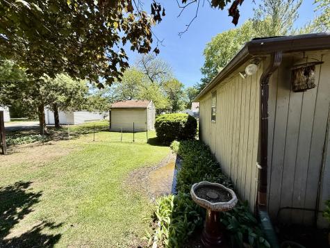 1006 North Sangamon Avenue Gibson City IL 60936