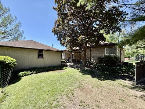 1006 North Sangamon Avenue Gibson City IL 60936