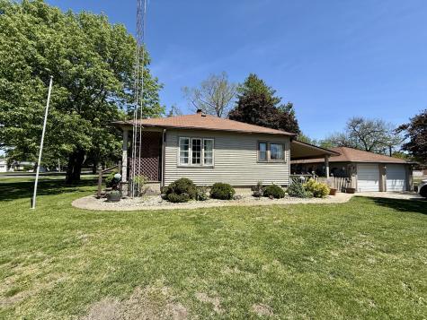 1006 North Sangamon Avenue Gibson City IL 60936