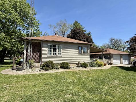 1006 North Sangamon Avenue Gibson City IL 60936